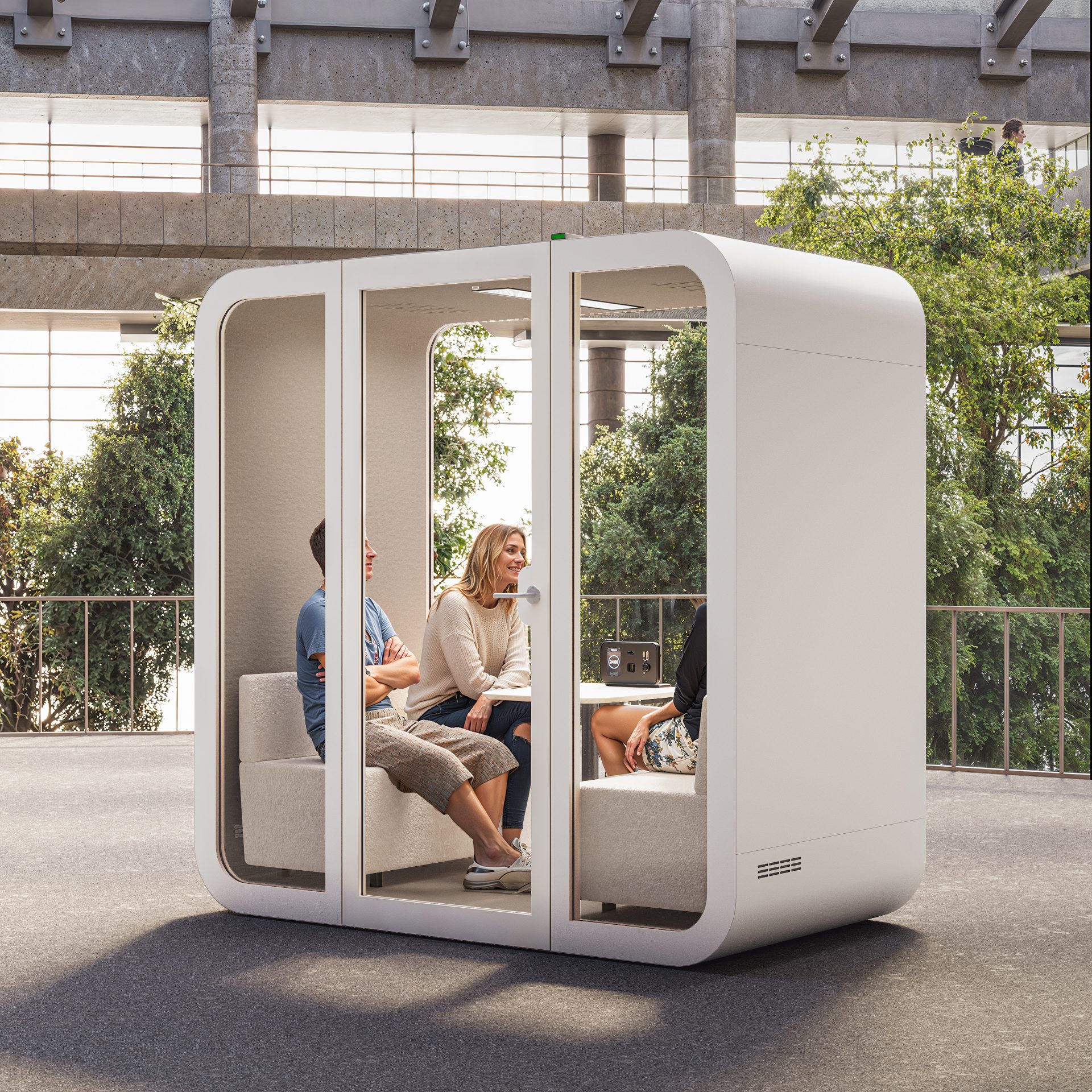 Smart Soundproof meeting pod for 4
